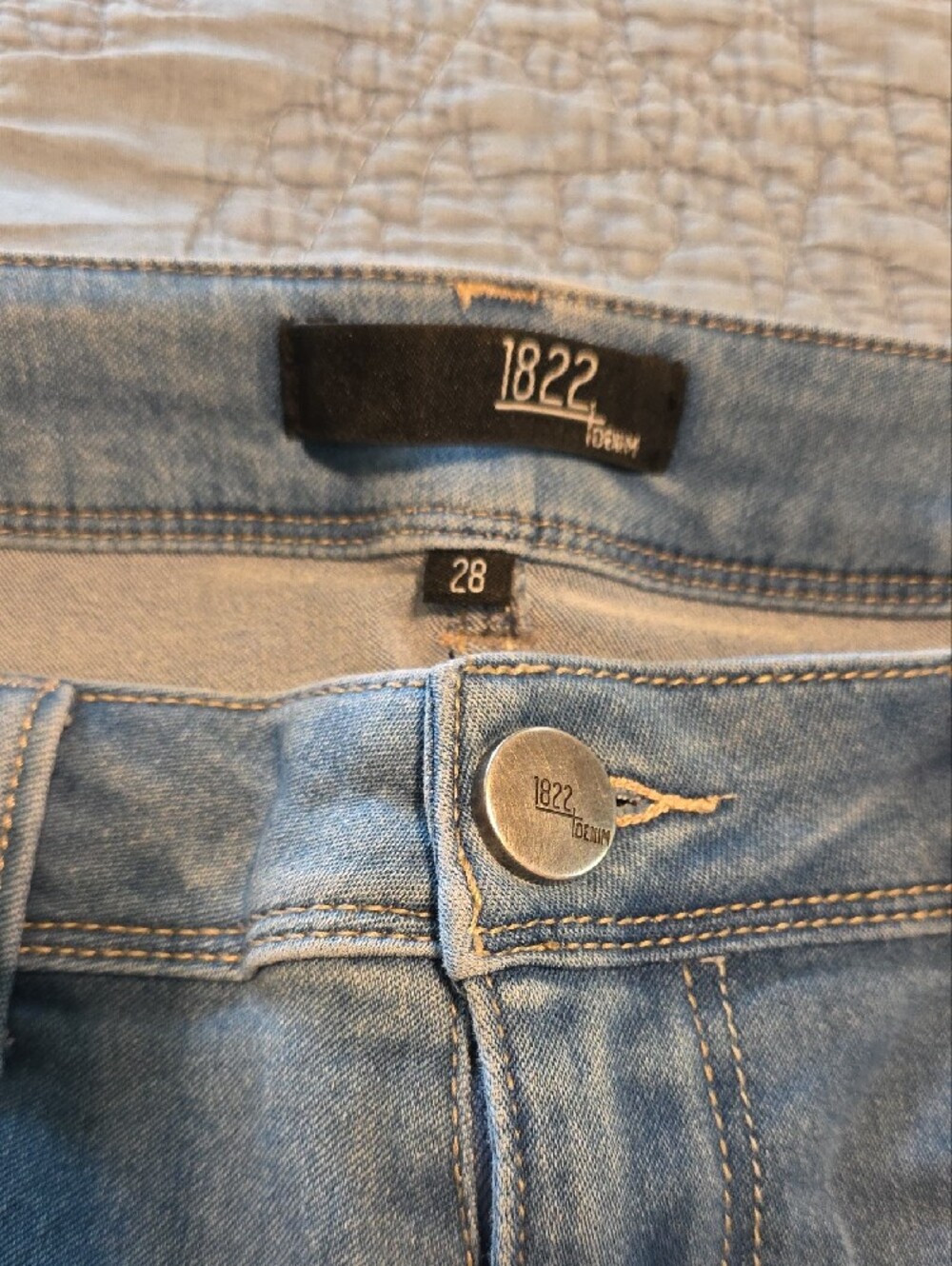 1822 Denim Light Blue Women's Skinny Jeans - Picture 2 of 5